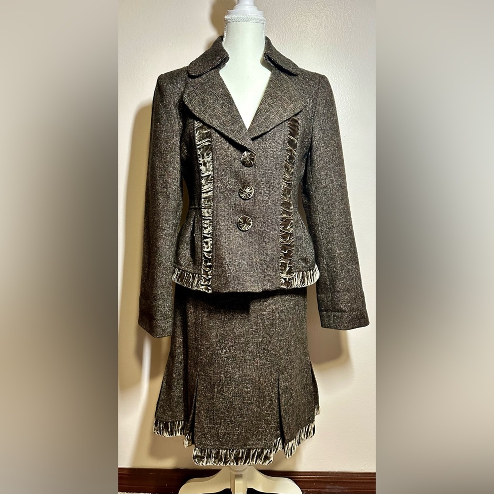 Elegant Brown Tweed Skirt Suit with velvet accents